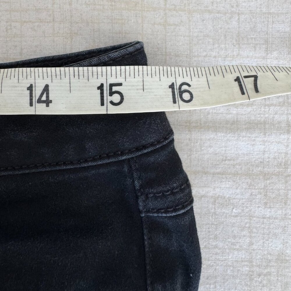 CAbi New Crop Ankle Skinny Jeans - Size 6 - Style 3189 - Picture 5 of 11